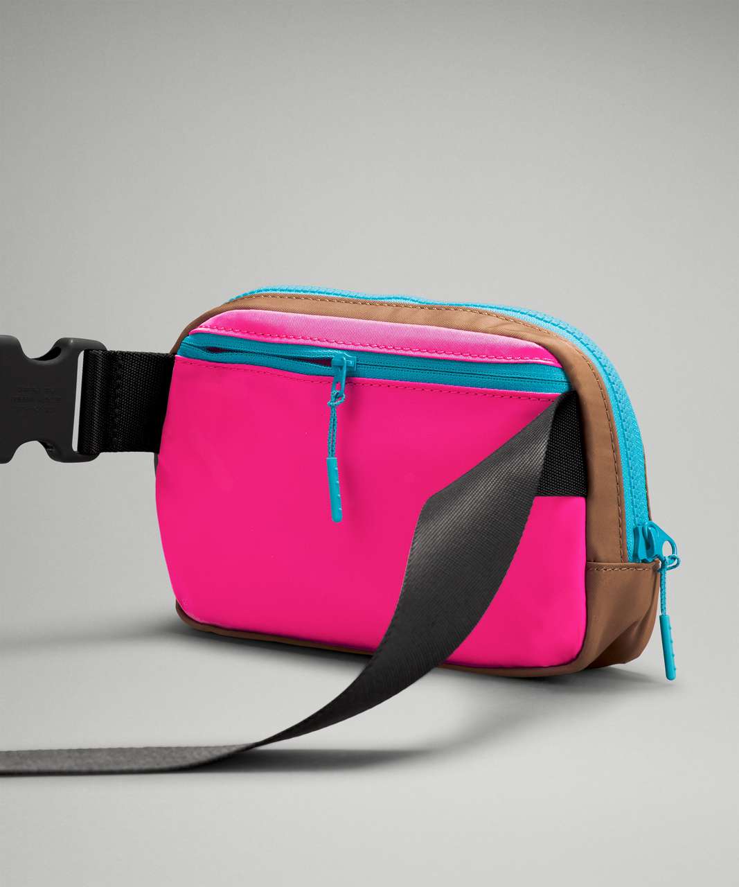 Lululemon Everywhere Belt Bag 1L - Sonic Pink / Cacao / Black - lulu  fanatics