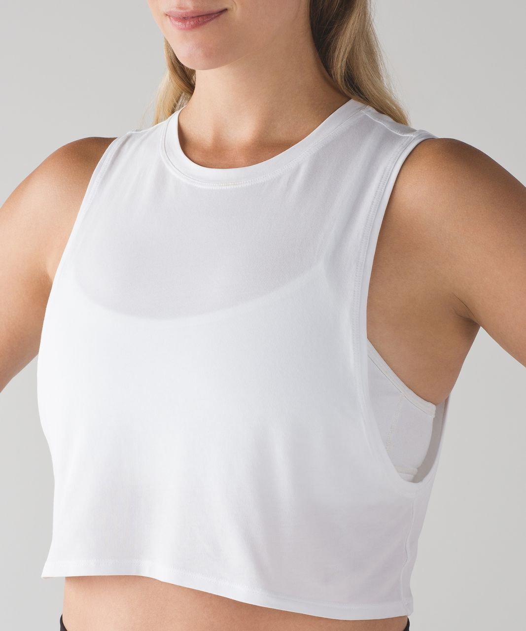 LOOSE CROP TANK - WHITE – MUSCLE REPUBLIC