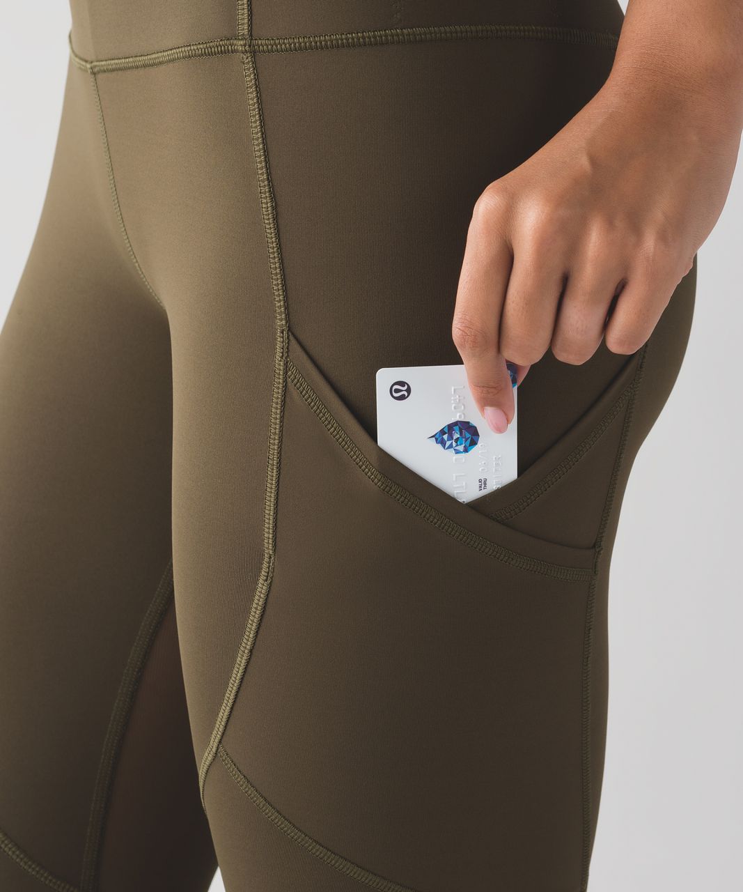 Lululemon Outrun Tight - Military Green