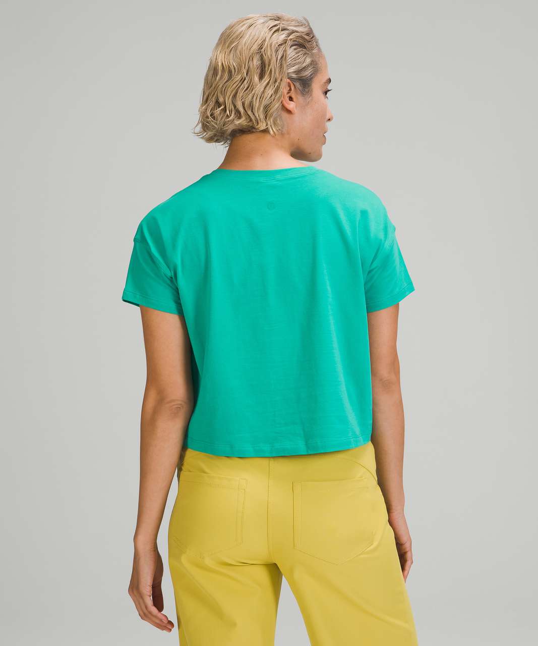 Cates Tee Yellow Pear S2, Base Pace 23' Rainforest Green S2 (This day 10  years ago I moved to 🇮🇪!!Love green! Love this country!😍 🍀) : r/ lululemon