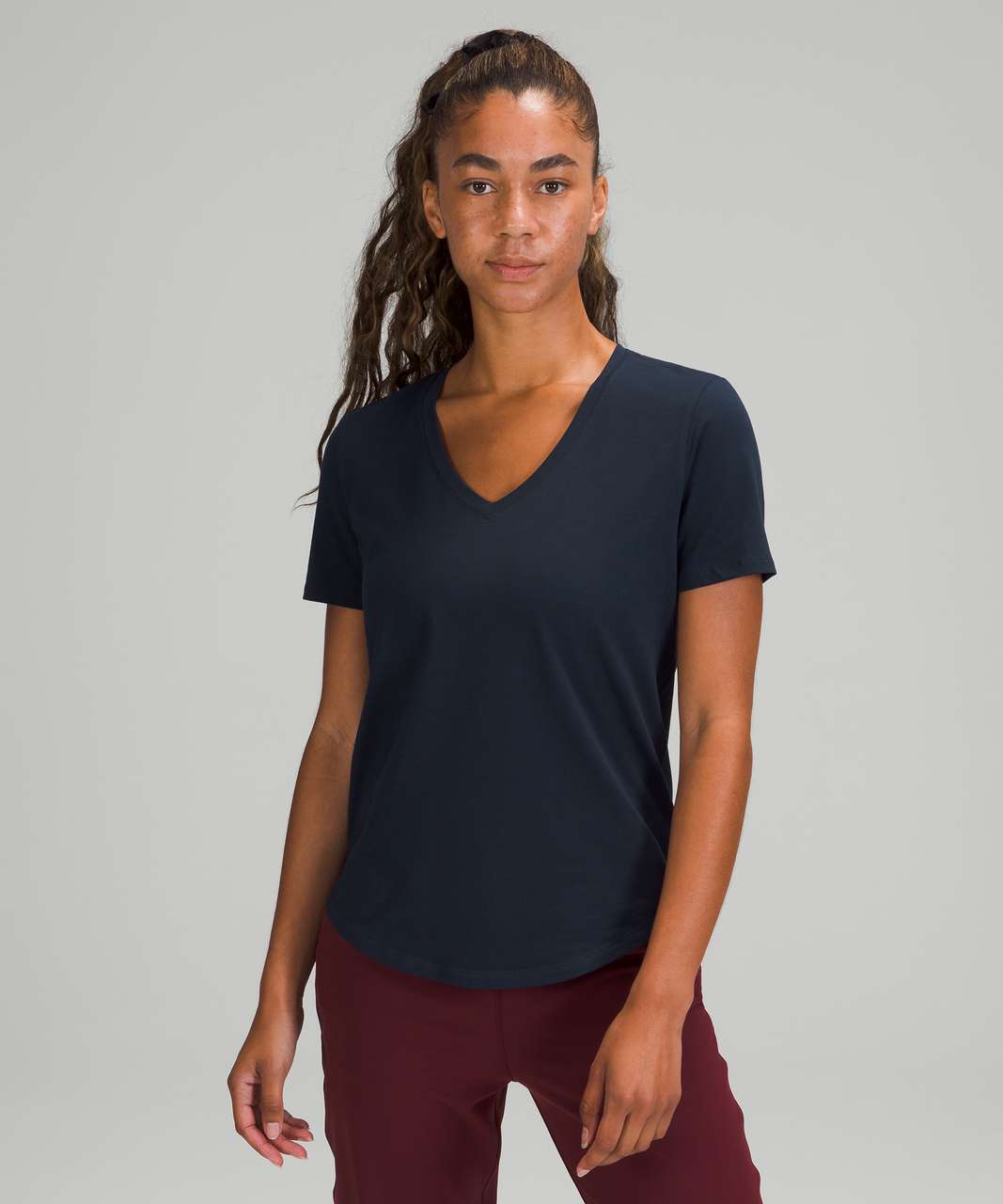 SHORT SLEEVE V-NECK T-SHIRT IN PIMA COTTON