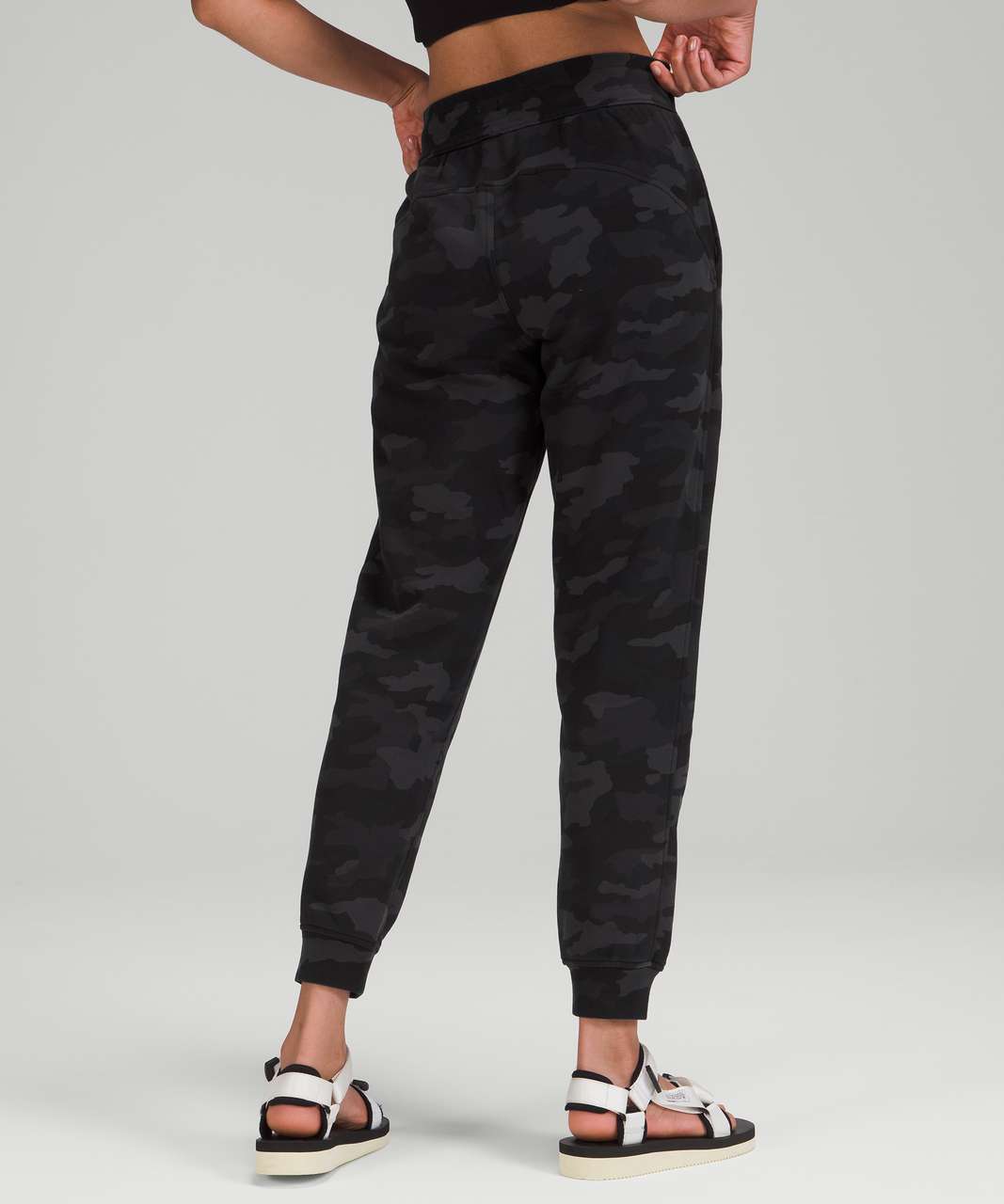 Lululemon Scuba Joggers Black Size 4 - $75 (36% Off Retail) - From