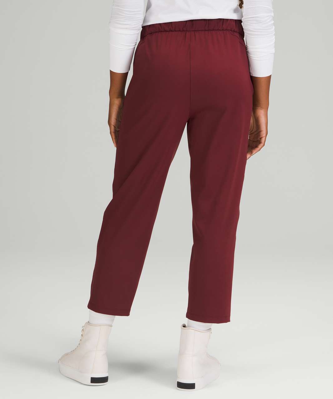 Lululemon Women's Burgundy High Rise Crop Capri Leggings Size 6