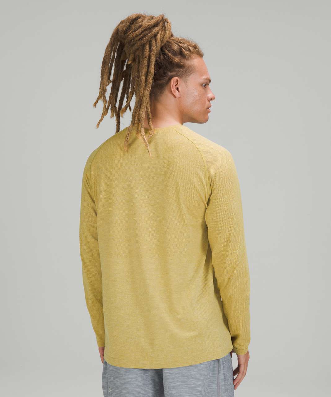 Lululemon Metal Vent Tech Long Sleeve Shirt 2.0 - Auric Gold / Dew Green