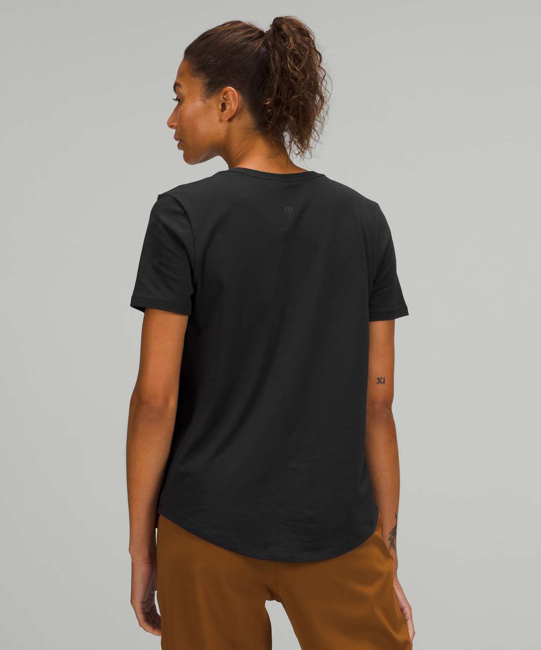 Lululemon Love Tee Short Sleeve V-Neck T-Shirt - Black