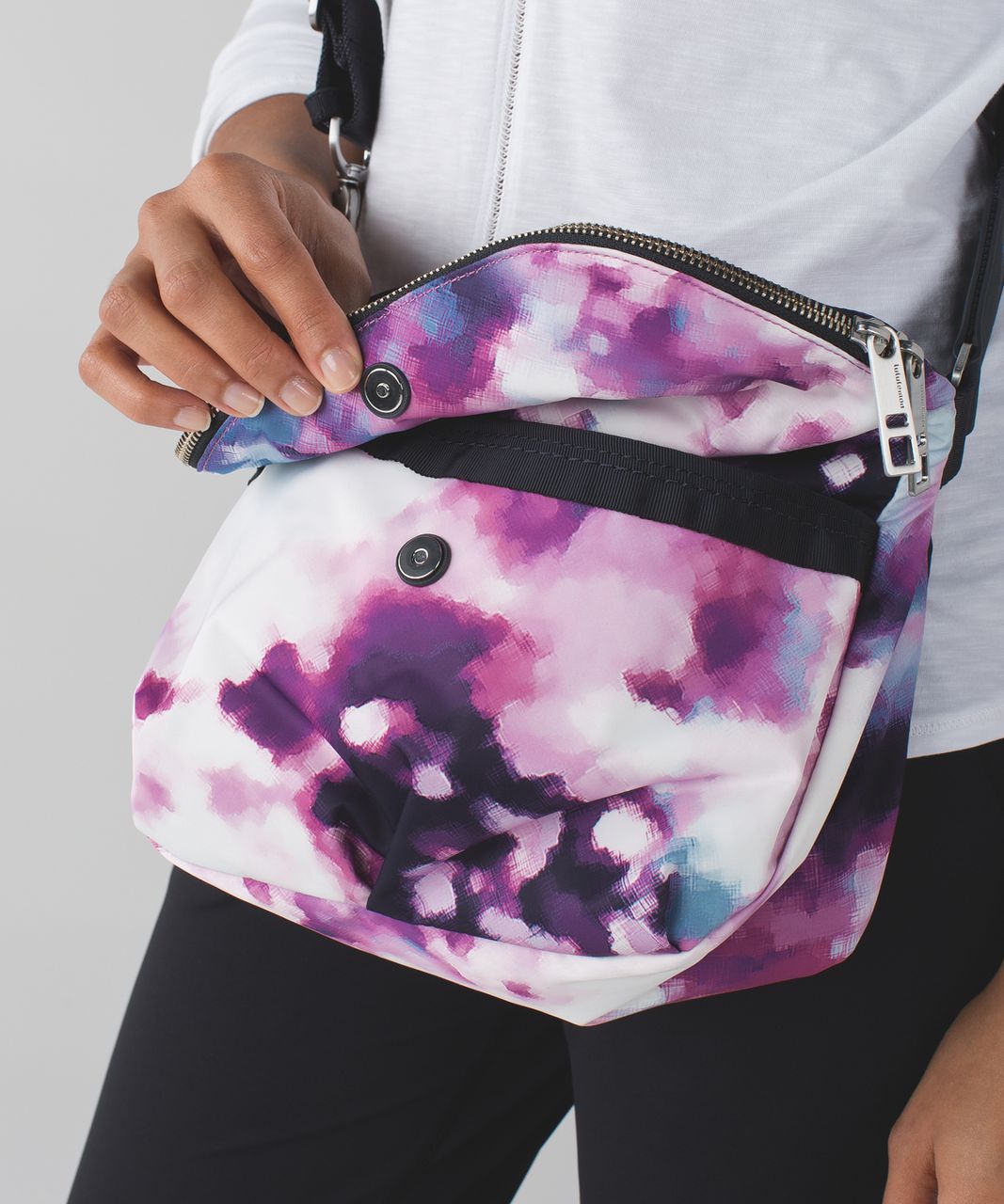 Lululemon Festival Bag - Blooming Pixie Multi