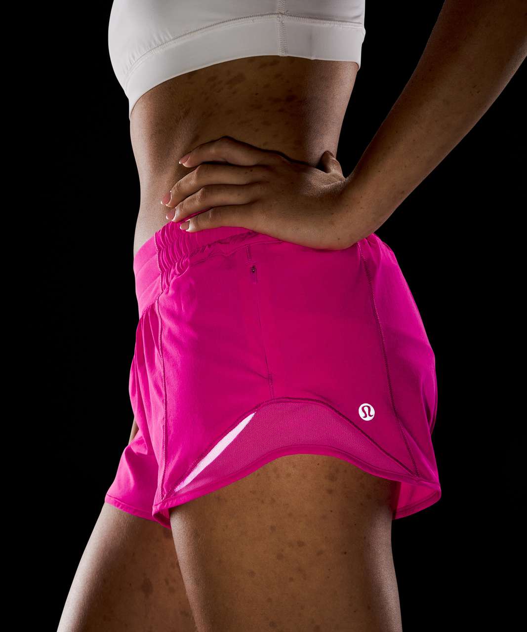 Lululemon Hotty Hot Low-Rise LR Short 2.5 Sonic Pink ~ Size 0