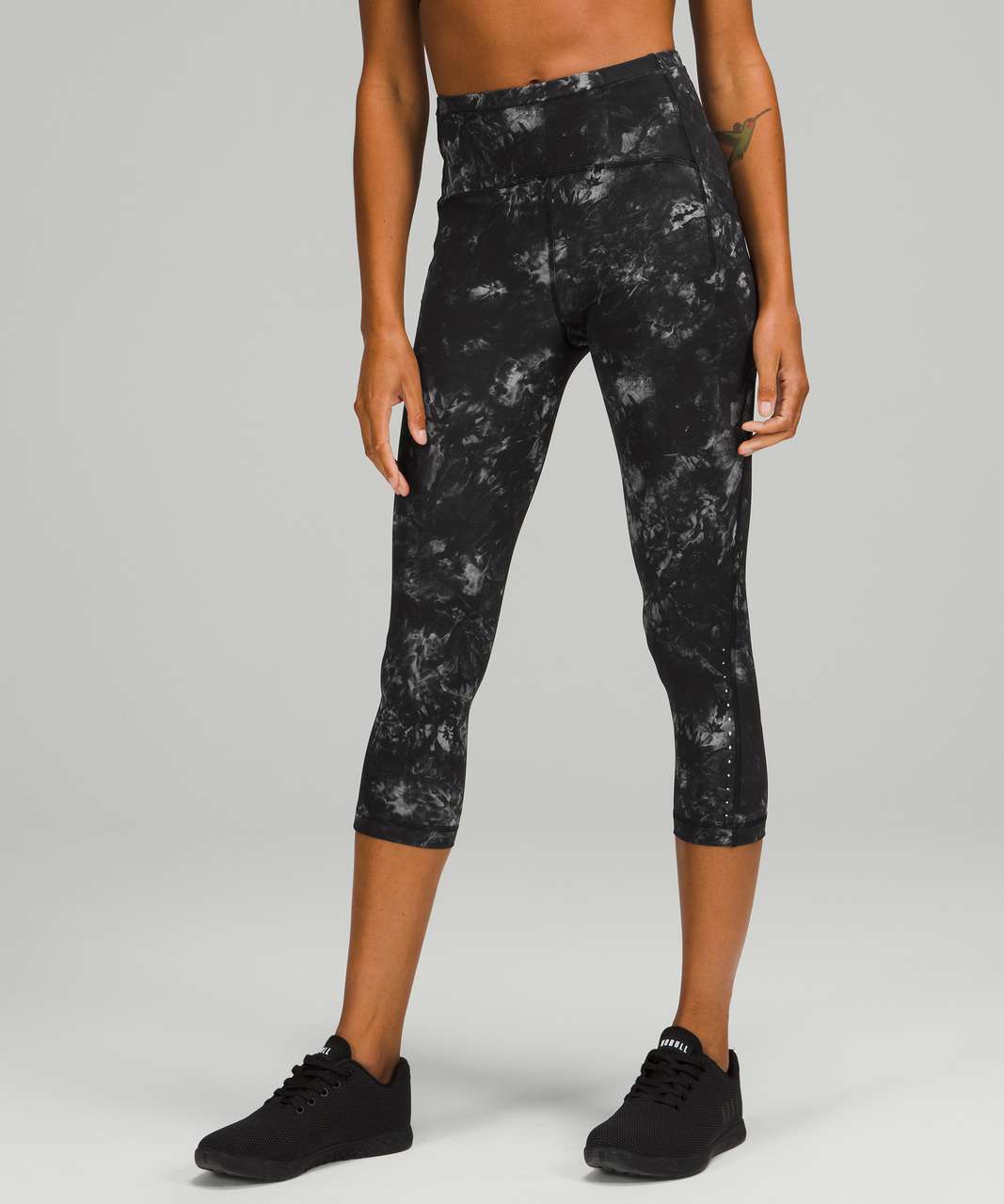 Lululemon Speed Up Crop 21 - Wee Are From Space Nimbus Battleship