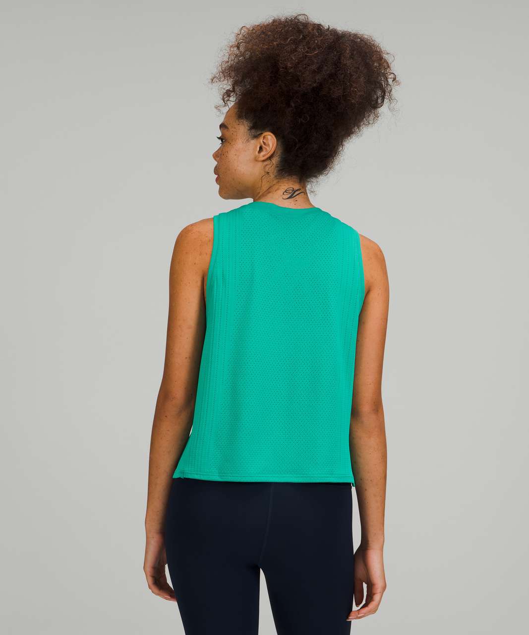 Lululemon Train to Be Tank Top - Maldives Green / Maldives Green