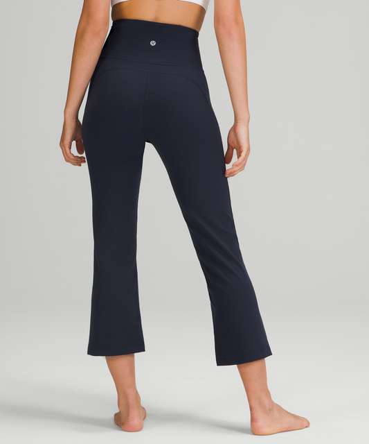 Lululemon Nulu Colour Block High-Rise Crop 23 - Black / True Navy - lulu  fanatics