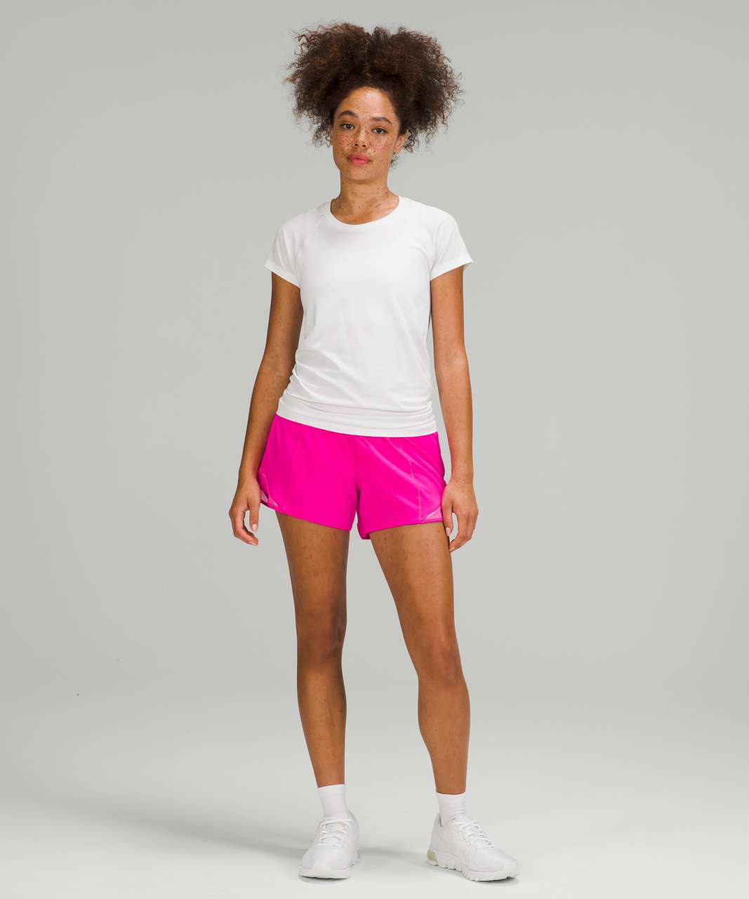 Lululemon Hotty Hot Low-Rise Short 2.5 - Sonic Pink - lulu fanatics