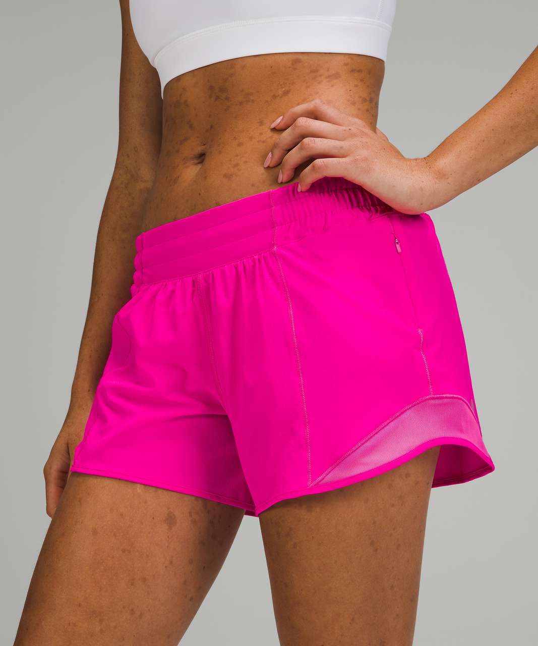 Lululemon Hotty Hot Low Rise Short 4" - Pow Pink