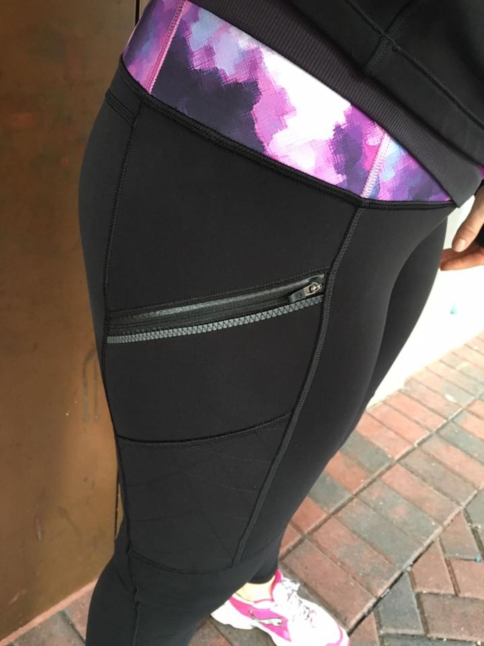 Lululemon Toasty Tech Tight II - Black / Blooming Pixie Multi