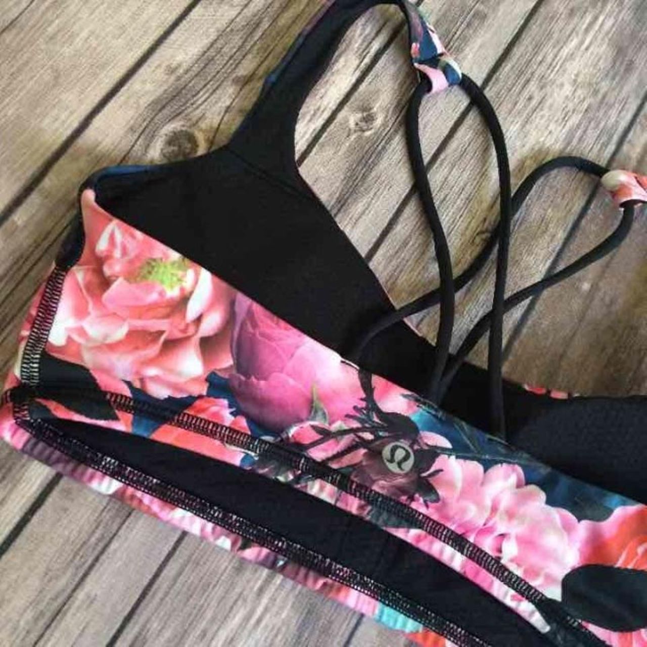 Lululemon Free To Be Bra - Secret Garden / Black