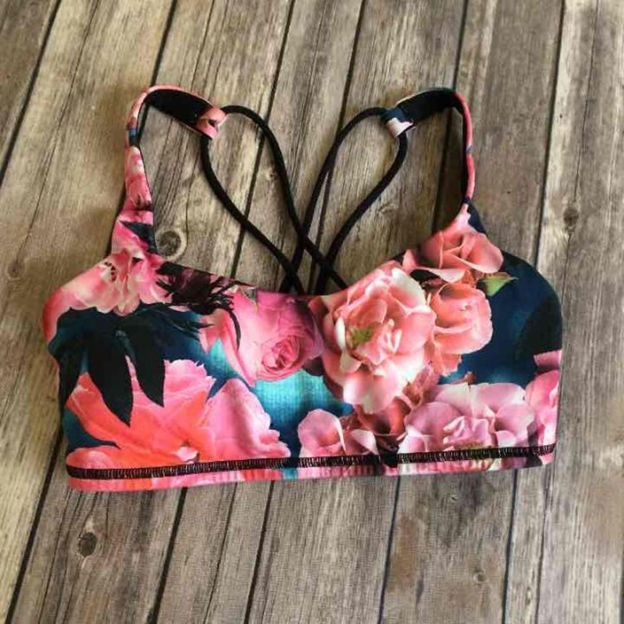 Lululemon Free To Be Bra - Secret Garden / Black