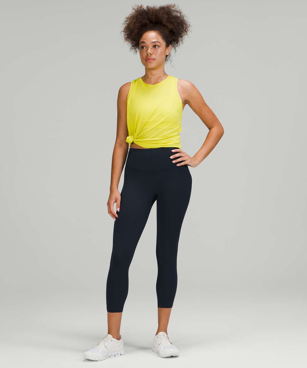 Lululemon Base Pace High-Rise Running Tight 25 True Navy Size 12, Women's  Fashion, Activewear on Carousell