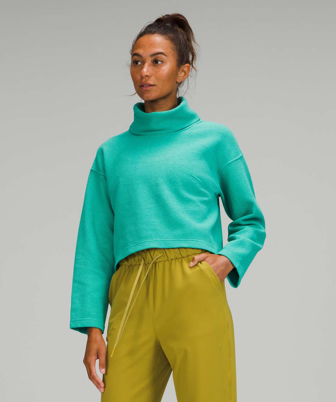 Lululemon Ribbed Funnel Neck Pullover - Heathered Maldives Green