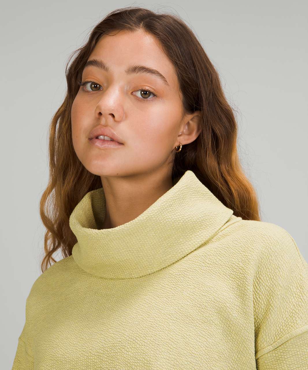 Lululemon Ribbed Funnel Neck Pullover - Heathered Dew Green