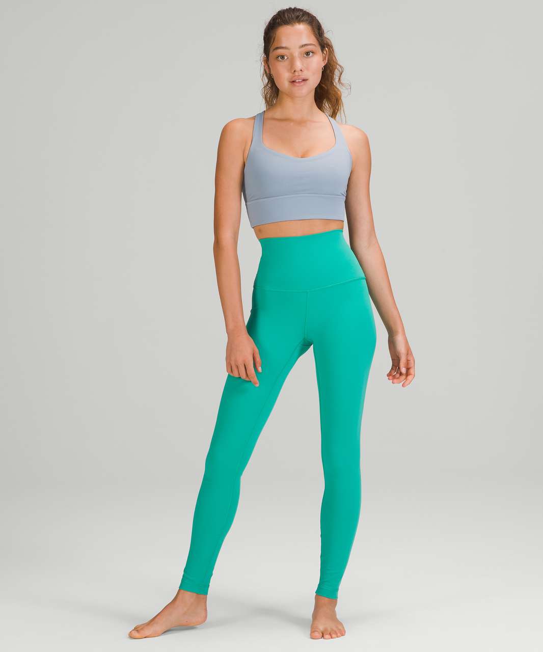 Disappointed that my first pair of bright colored wunder unders (Maldives  green 4) shows sweat stains. Guess I'll stick to darker colors from now on!  : r/lululemon