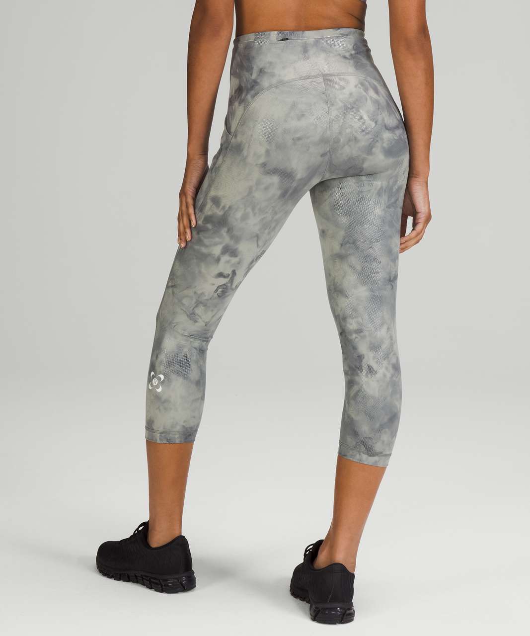 Lululemon Seawheeze Swift Speed High-Rise Crop 21 - Elation Foil Diamond  Dye Gunmetal Foil - lulu fanatics