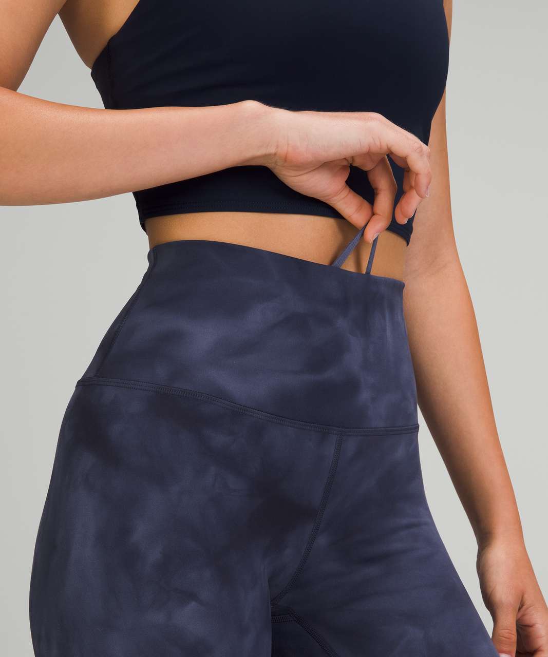 Lululemon wonder under navy tie dye leggings