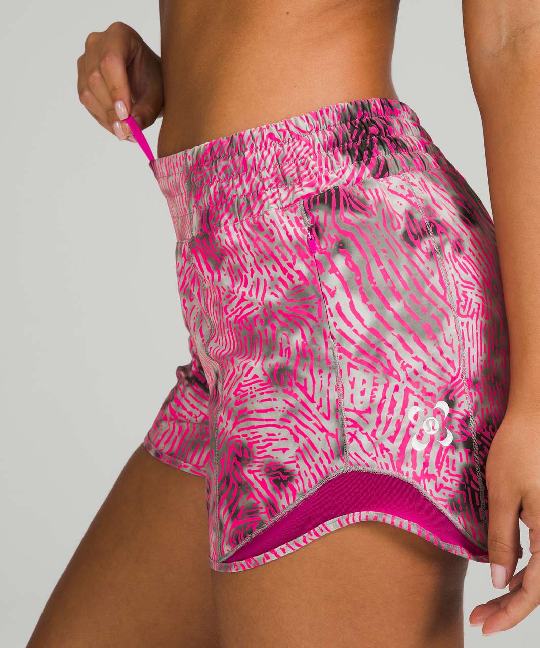 Lululemon SeaWheeze Hotty Hot High-Rise Lined Short 4 - Euphoria Grey  Multi After Dusk Reflective Pink Multi / Ripened Raspberry - lulu fanatics