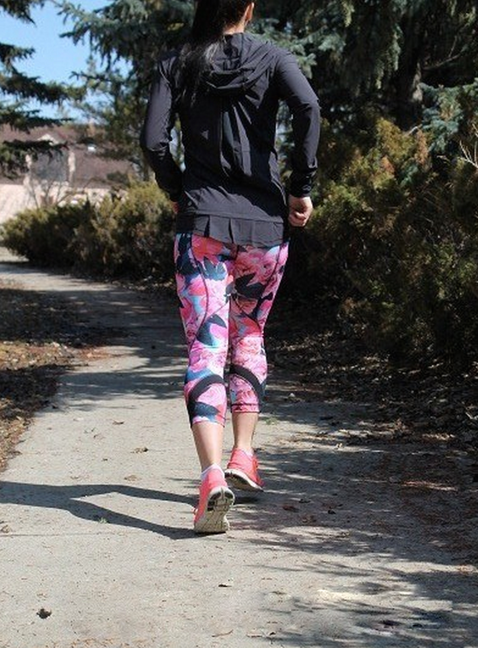 Lululemon Run: Inspire Crop II - Secret Garden / Black