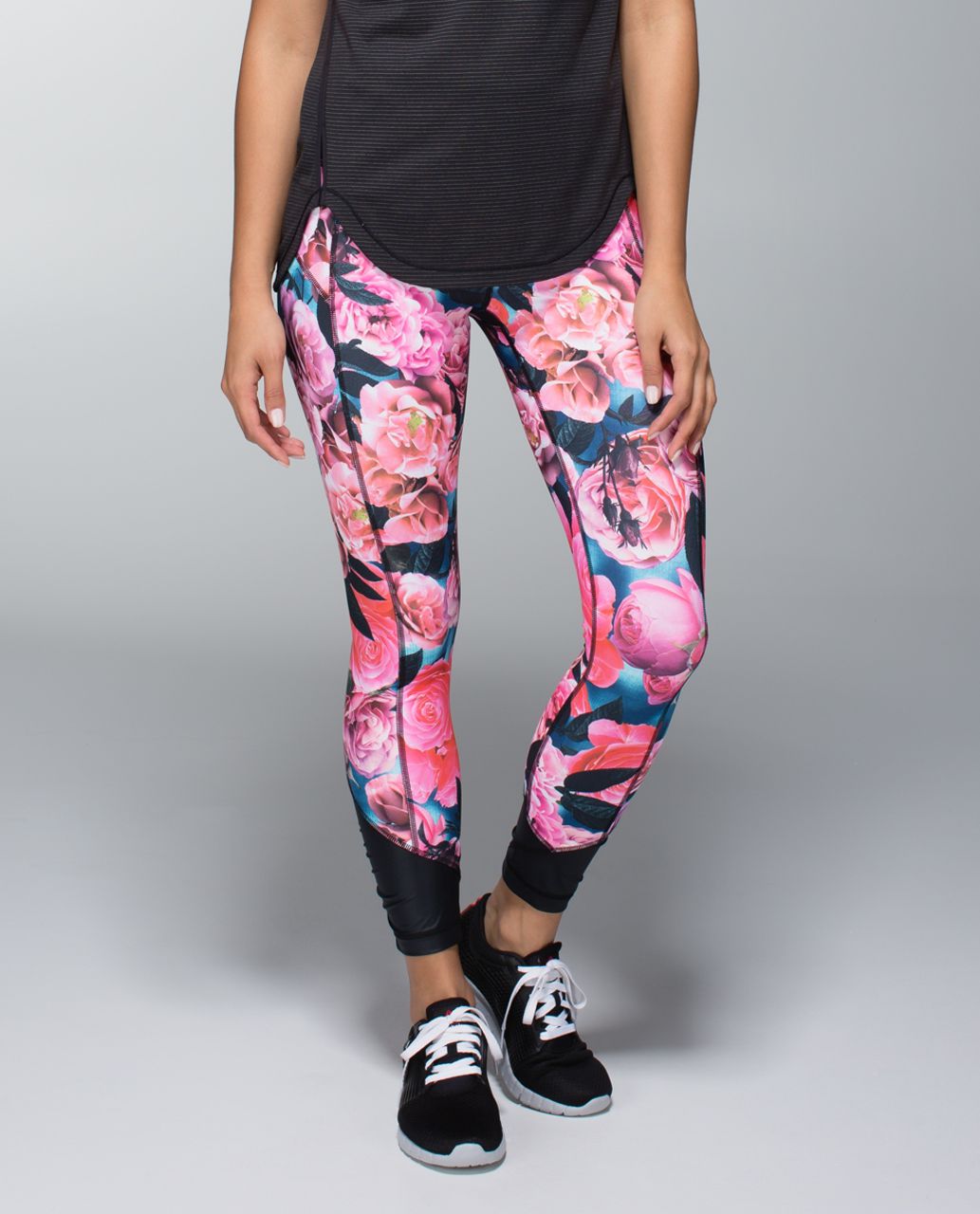 Lululemon Run Inspire Crop Secret Garden Floral Leggings Size 4 Black Pink