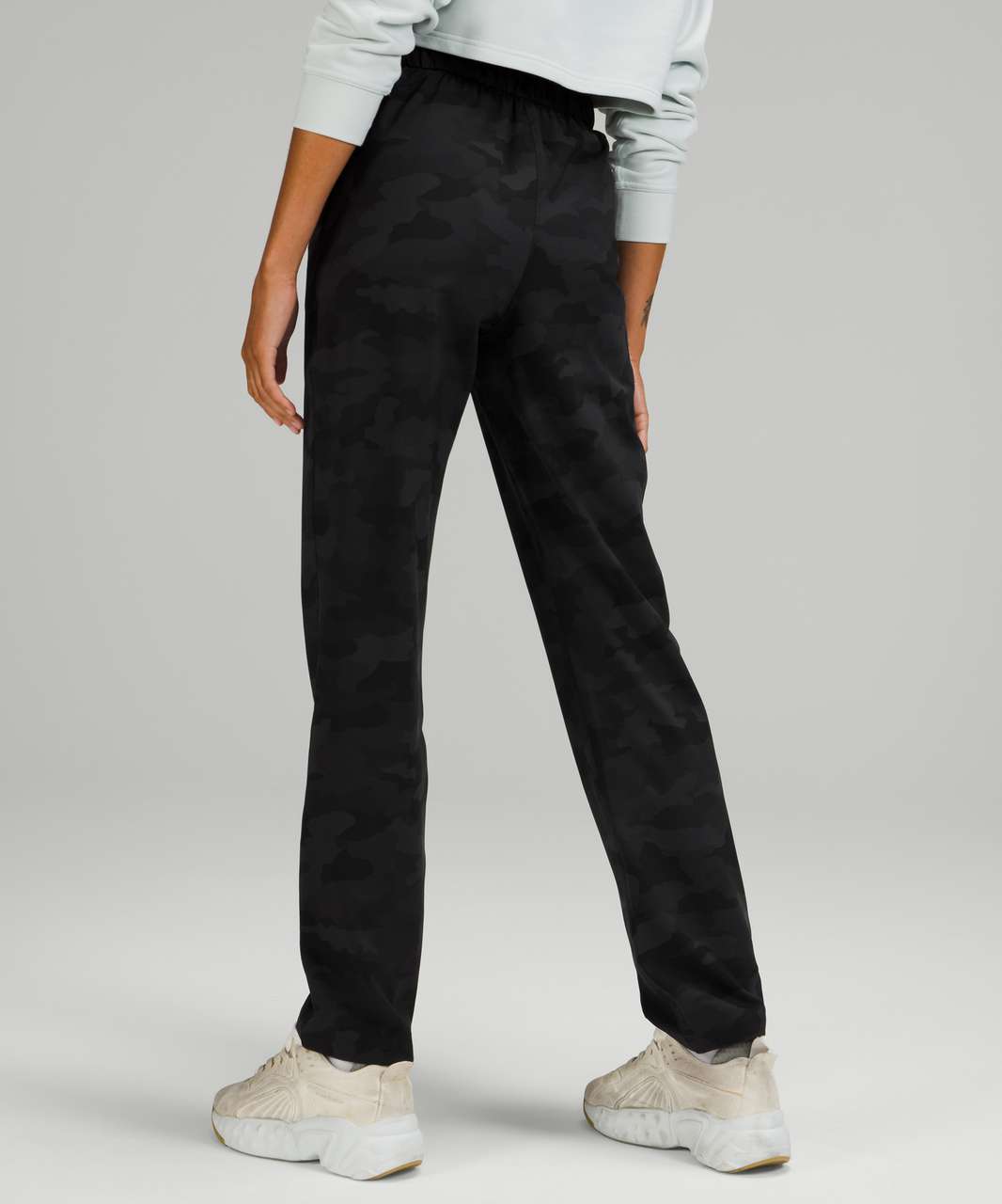 Lululemon Women joggers Stretch Luxtreme High-Rise Pant Black Full