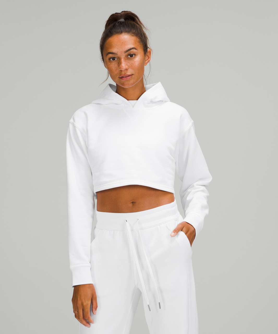 Core Fleece Cropped Hoodie in White, Sweatshirts