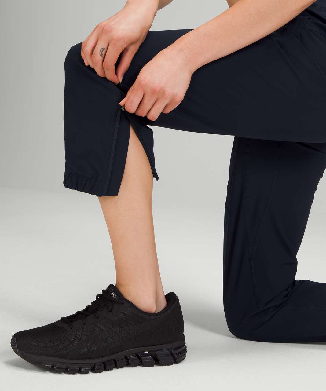 Lululemon Adapted State High-Rise Jogger Crop - True Navy