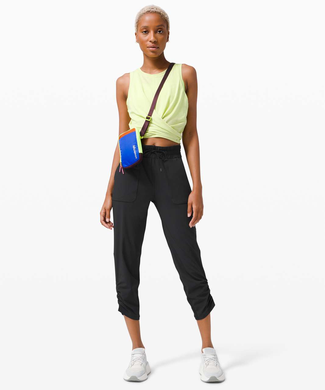 Lululemon Beyond the Studio Crop Black size 2  Clothes design, Outfit  inspo, Fashion trends