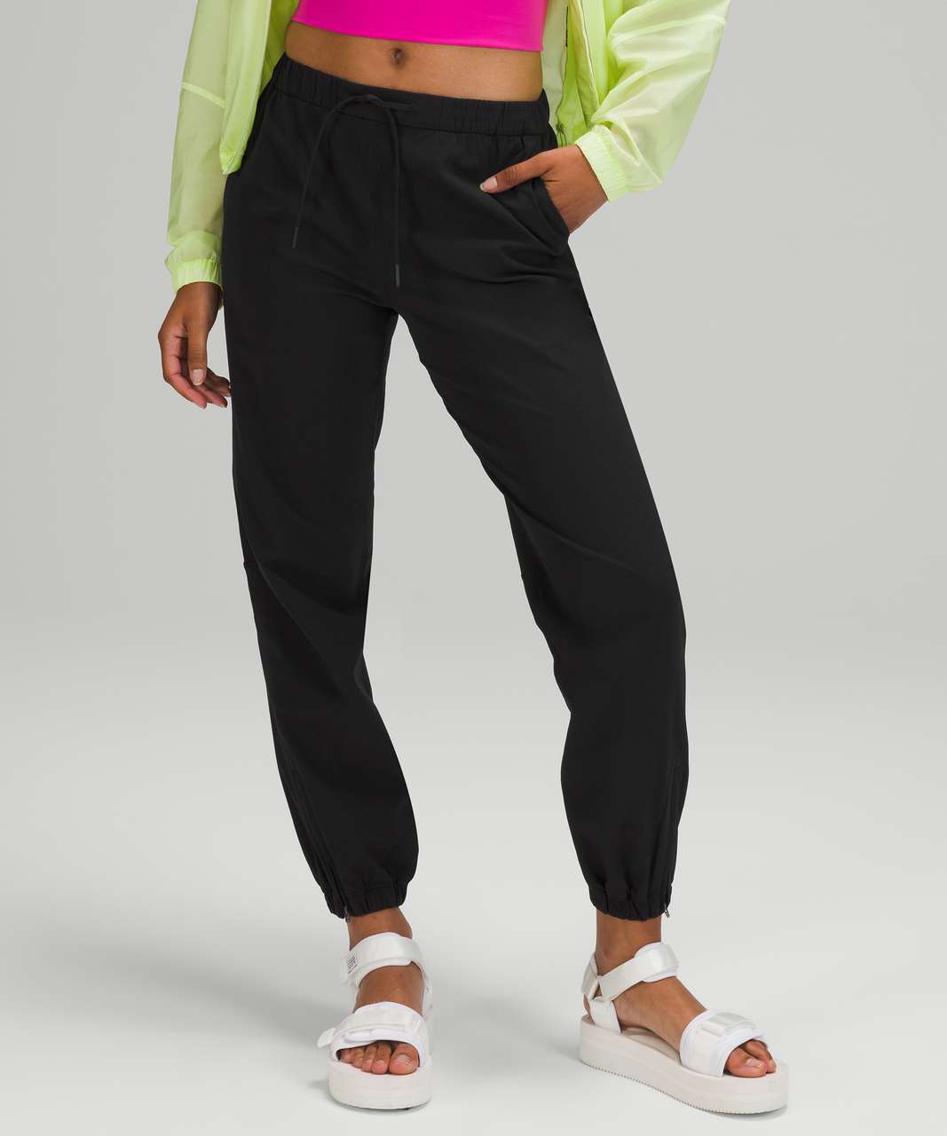 Lululemon Essential Affinity Mid Rise Jogger - Black