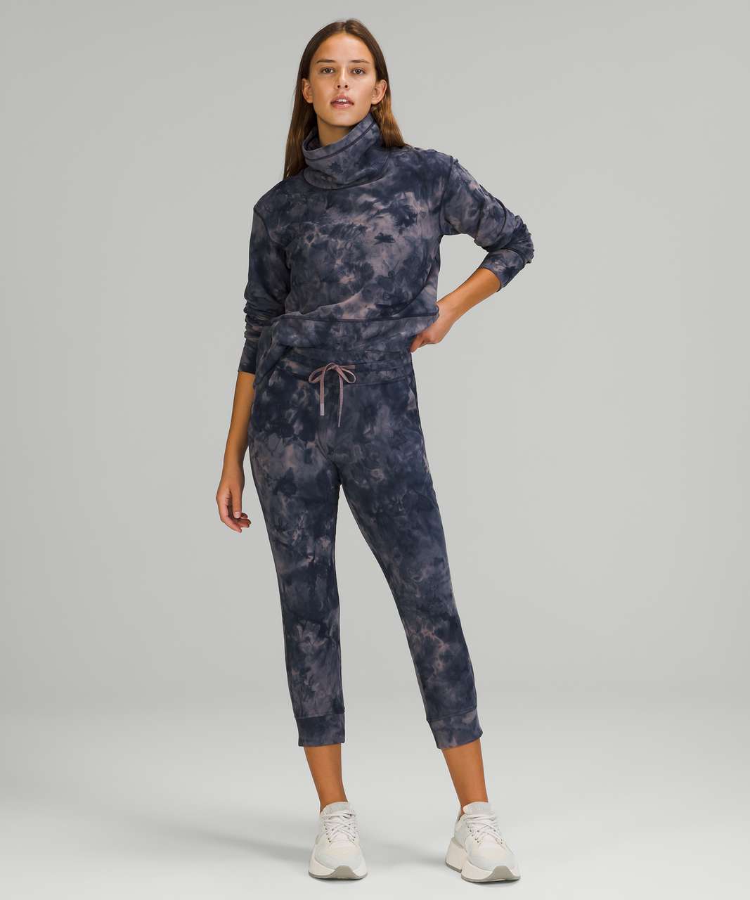 Lululemon Ready to Rulu Jogger Crop - Diamond Dye Lunar Rock True Navy -  lulu fanatics