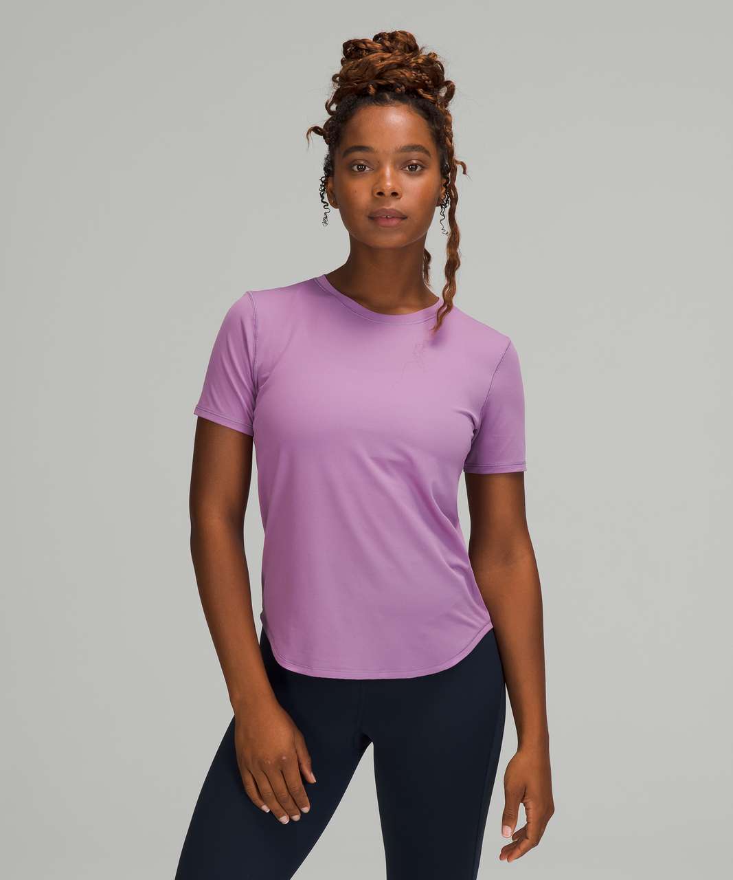 Lululemon Blue Purple Stripe Cropped Back Athletic T-Shirt Top