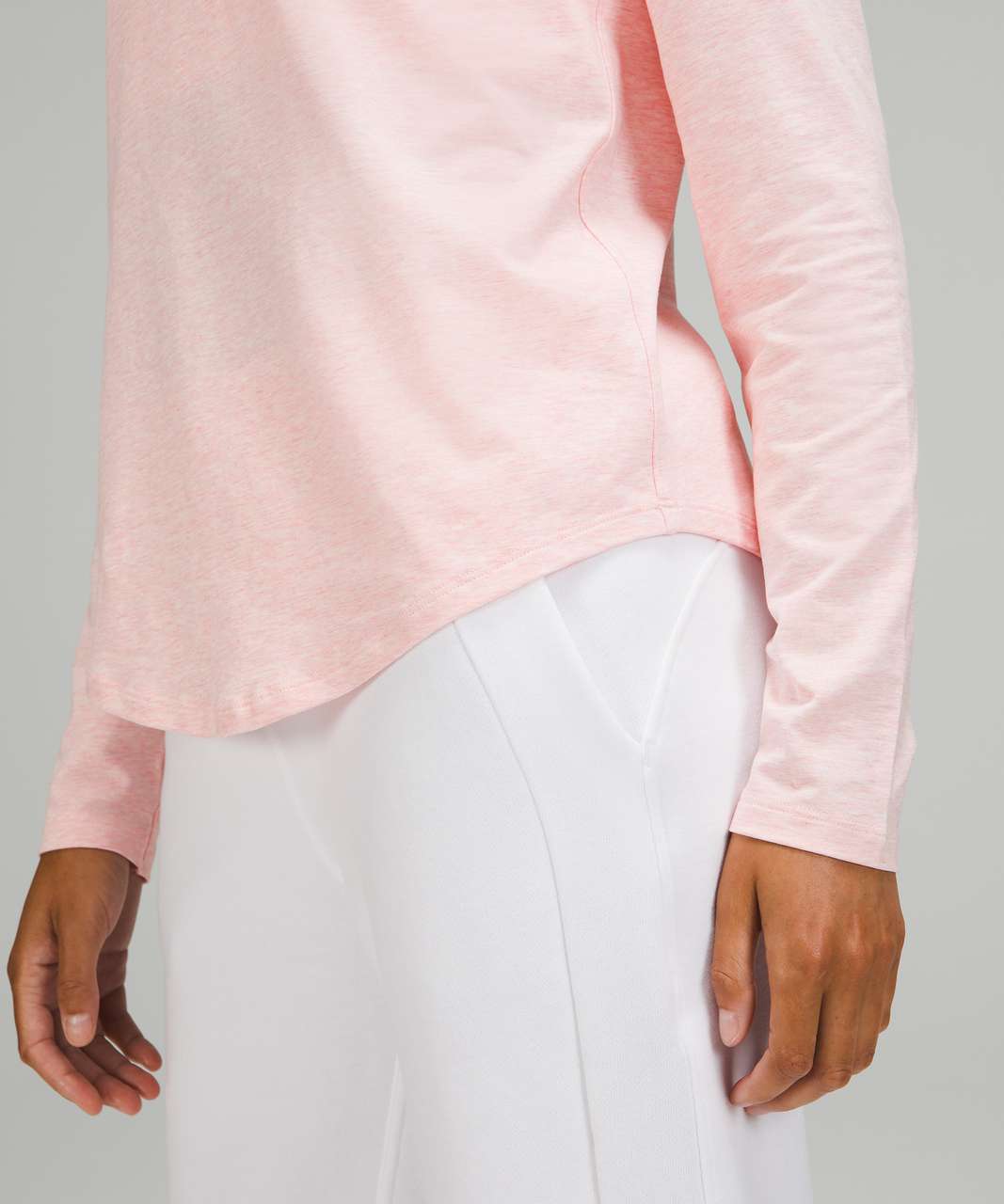 Long Sleeve Shirt in gentle pink - from the HANRO Cotton Seamless collection