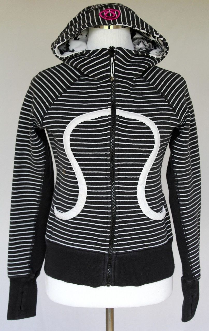 Lululemon Black Scuba Hoodie w/ white logo, printed on Back Size 6 