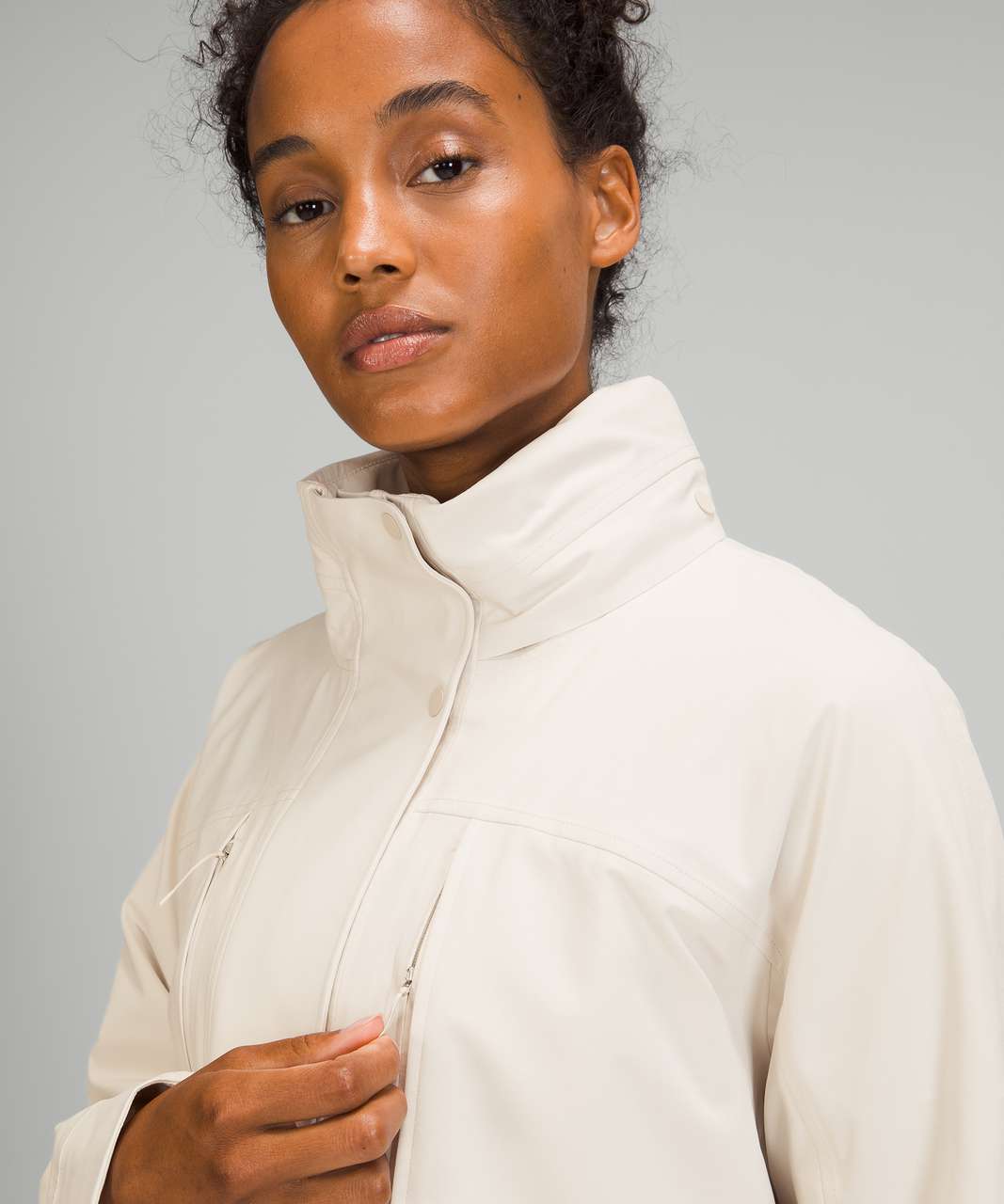 Lululemon StretchSeal Relaxed-Fit Long Rain Jacket - White Opal