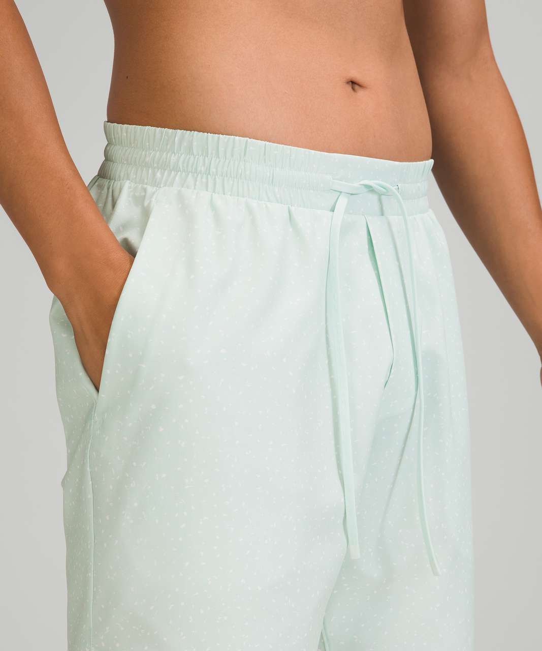 Lululemon Channel Cross Swim Short 7" - Submerge Dot Delicate Mint White