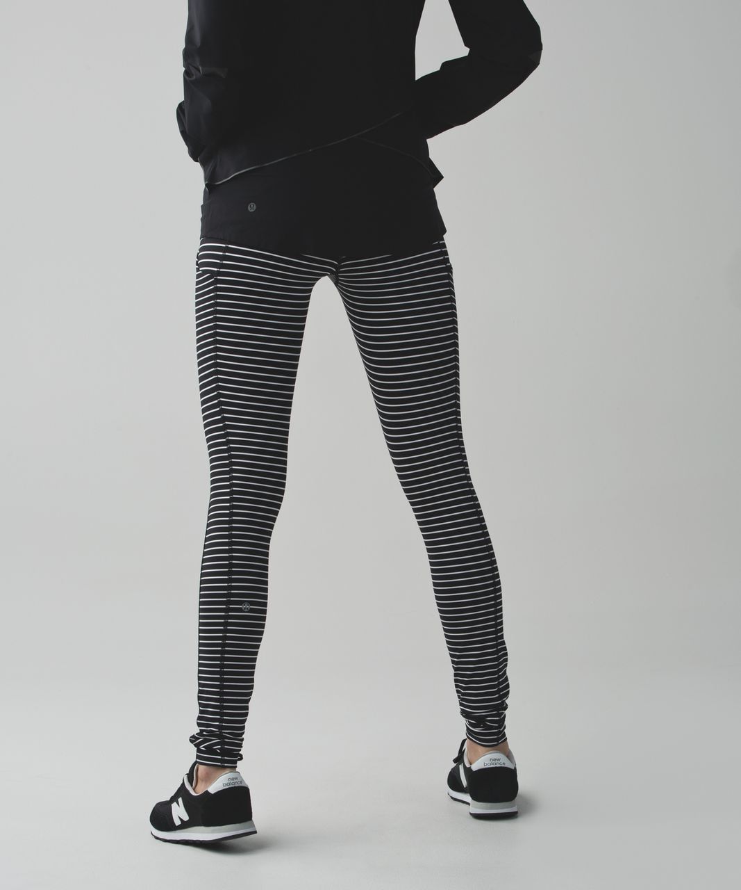 Lululemon Black/White/Grey Stripped Front Zipper Leggings With Side Me –  The Saved Collection