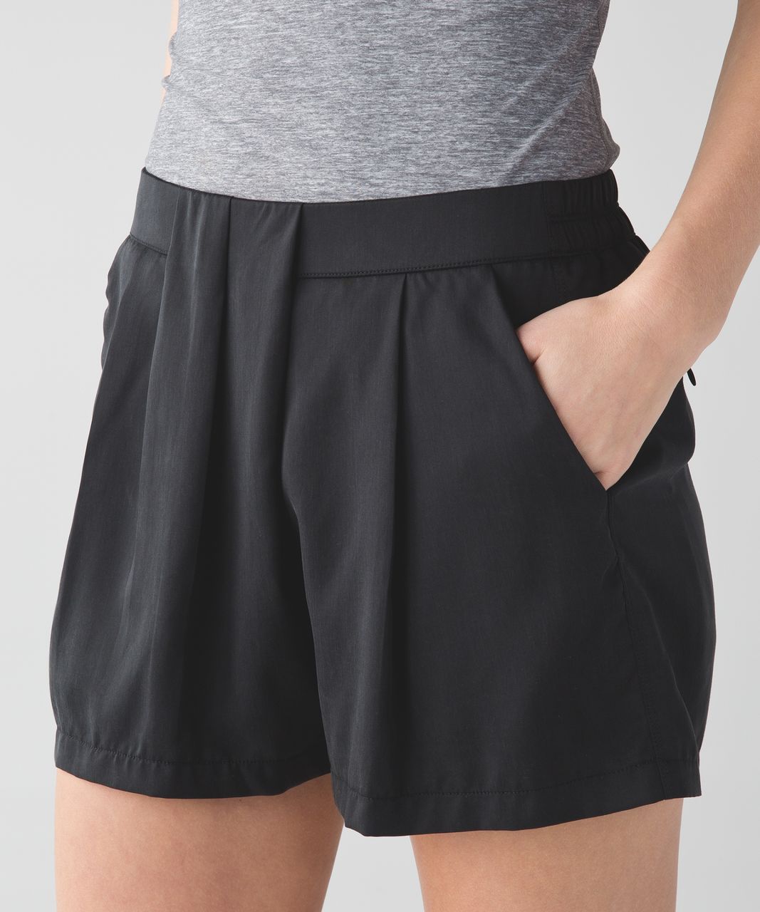 lululemon pleated shorts