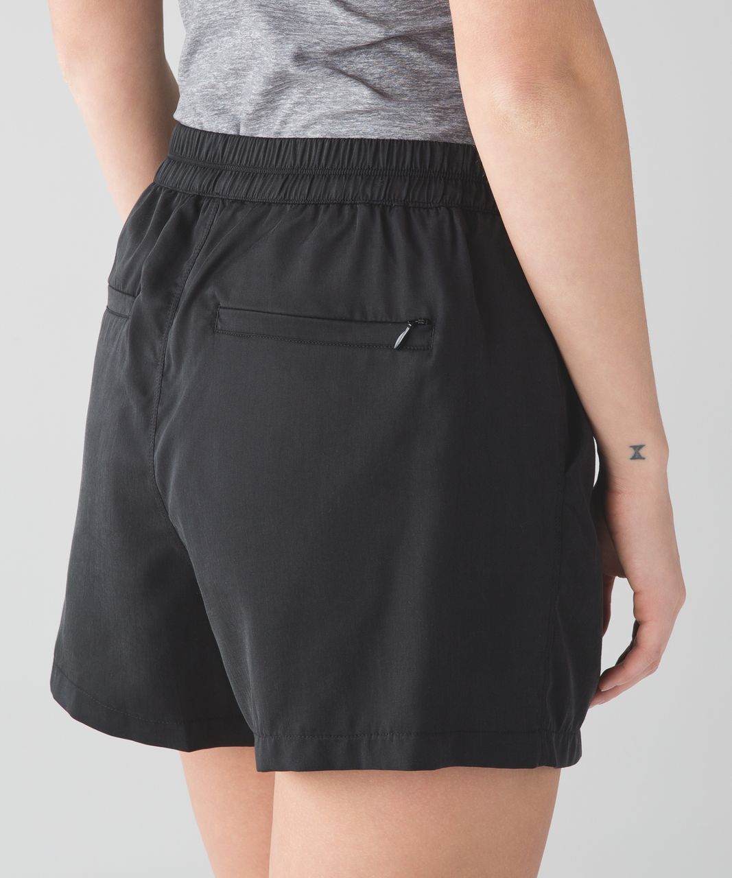 Lululemon &go Keepsake Short - Black