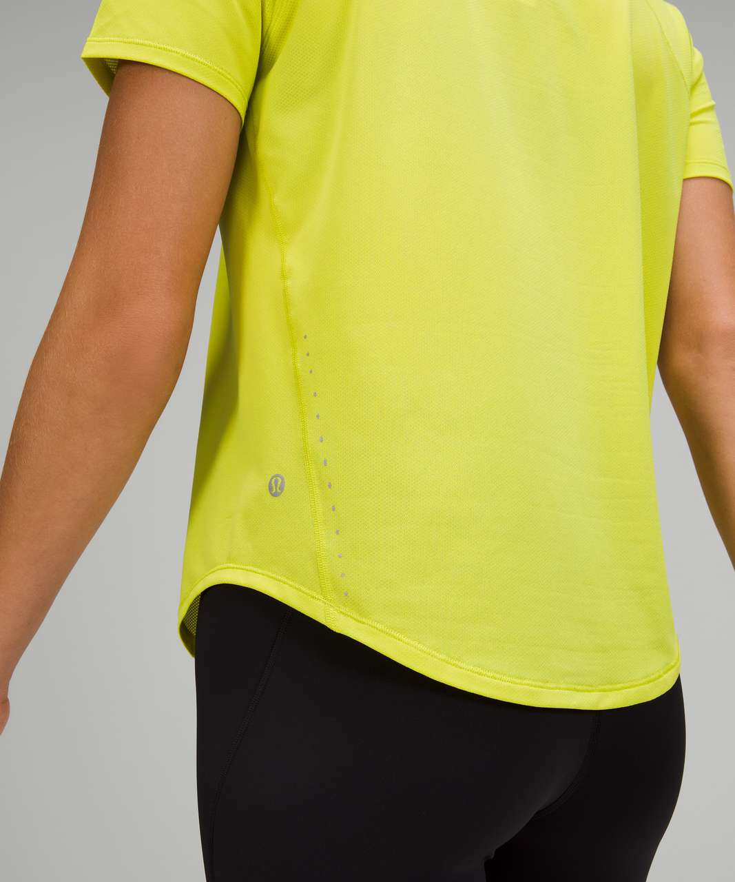 Lululemon High Neck Running and Training T-Shirt - Yellow Serpentine