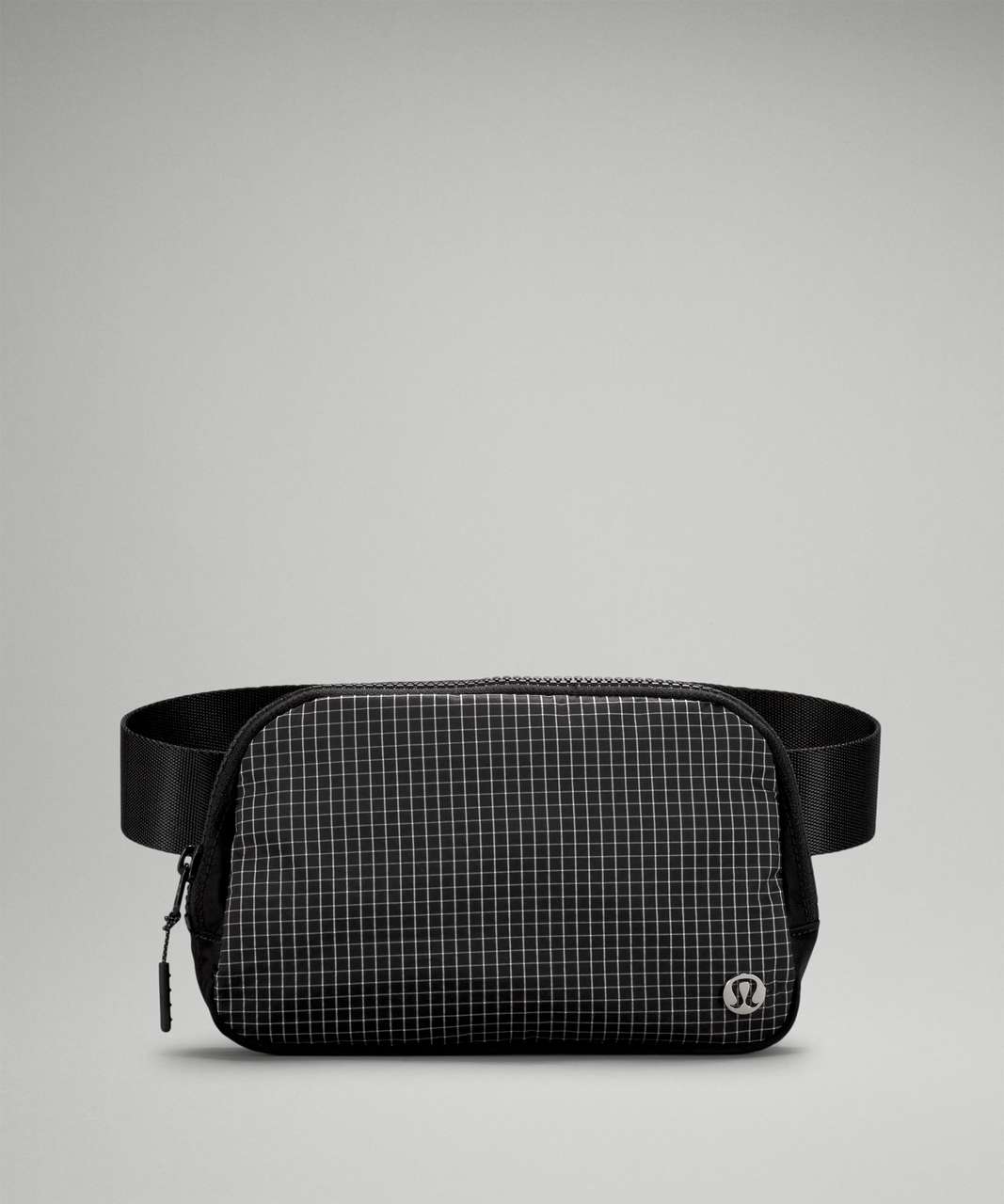 Lululemon Everywhere Belt Bag 1L - Black / White - lulu fanatics