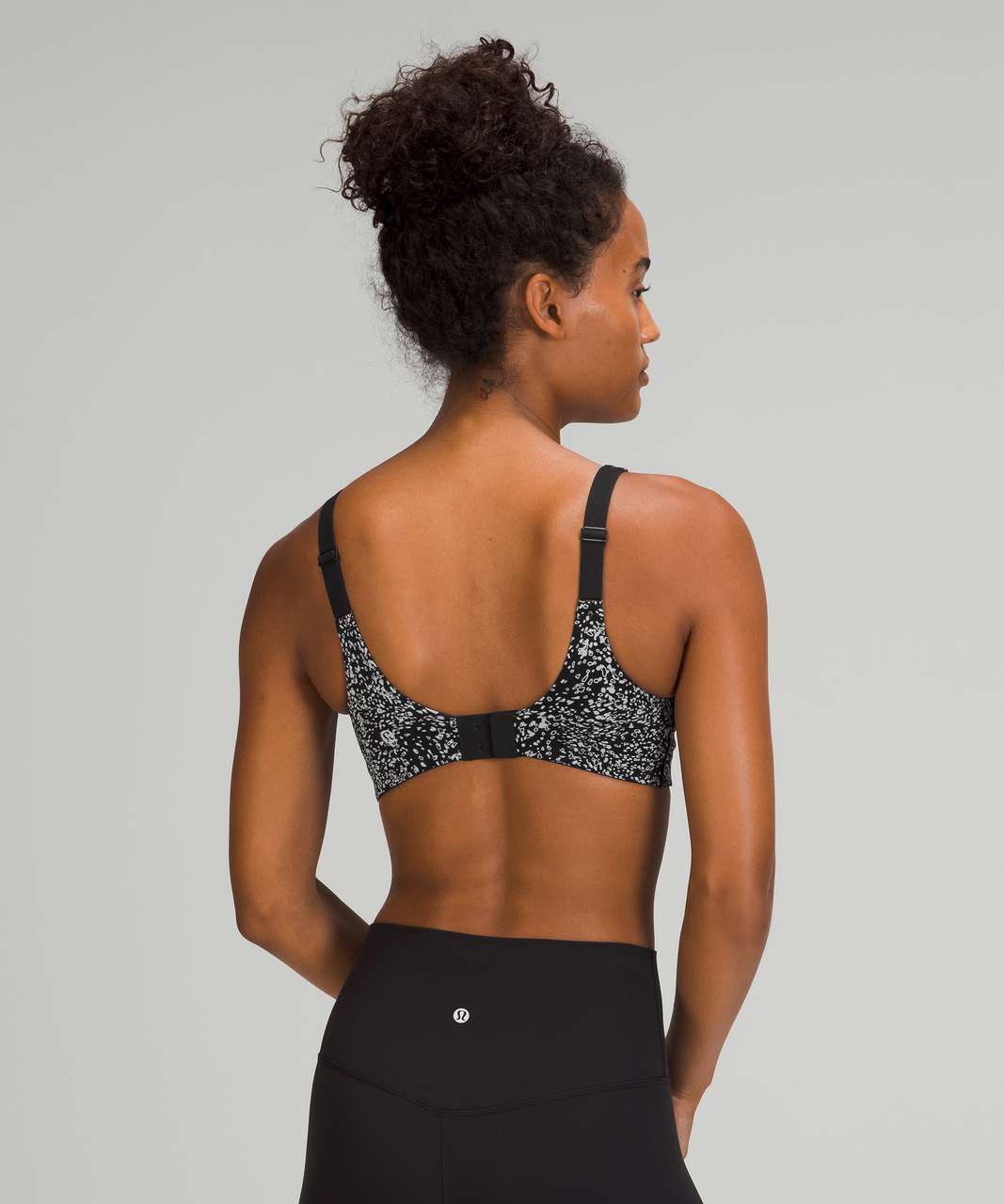 Lululemon - In Alignment Straight-Strap Bra *Light Support, C/D Cup