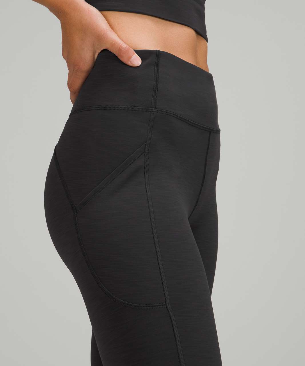 lululemon Invigorate HR Tight 25'' size 6 side pockets, Black