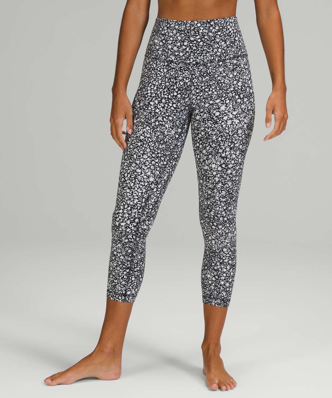 Lululemon Align High-Rise Crop 23" - Venture Floral Alpine White Black