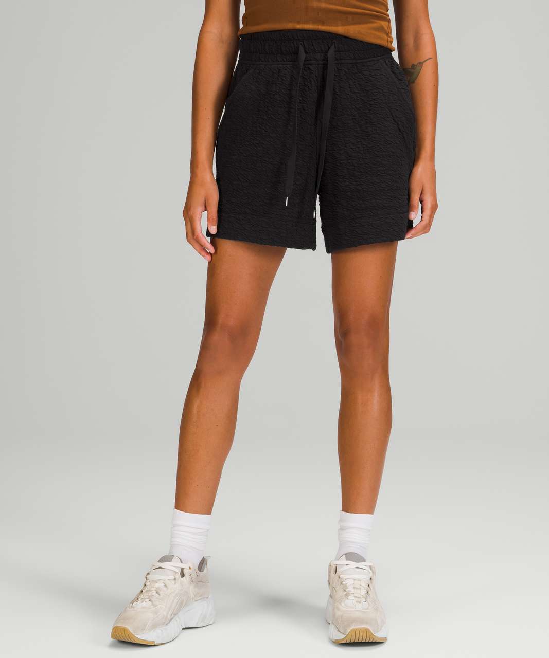 Lululemon Rippled Super-High-Rise Short 5" - Black