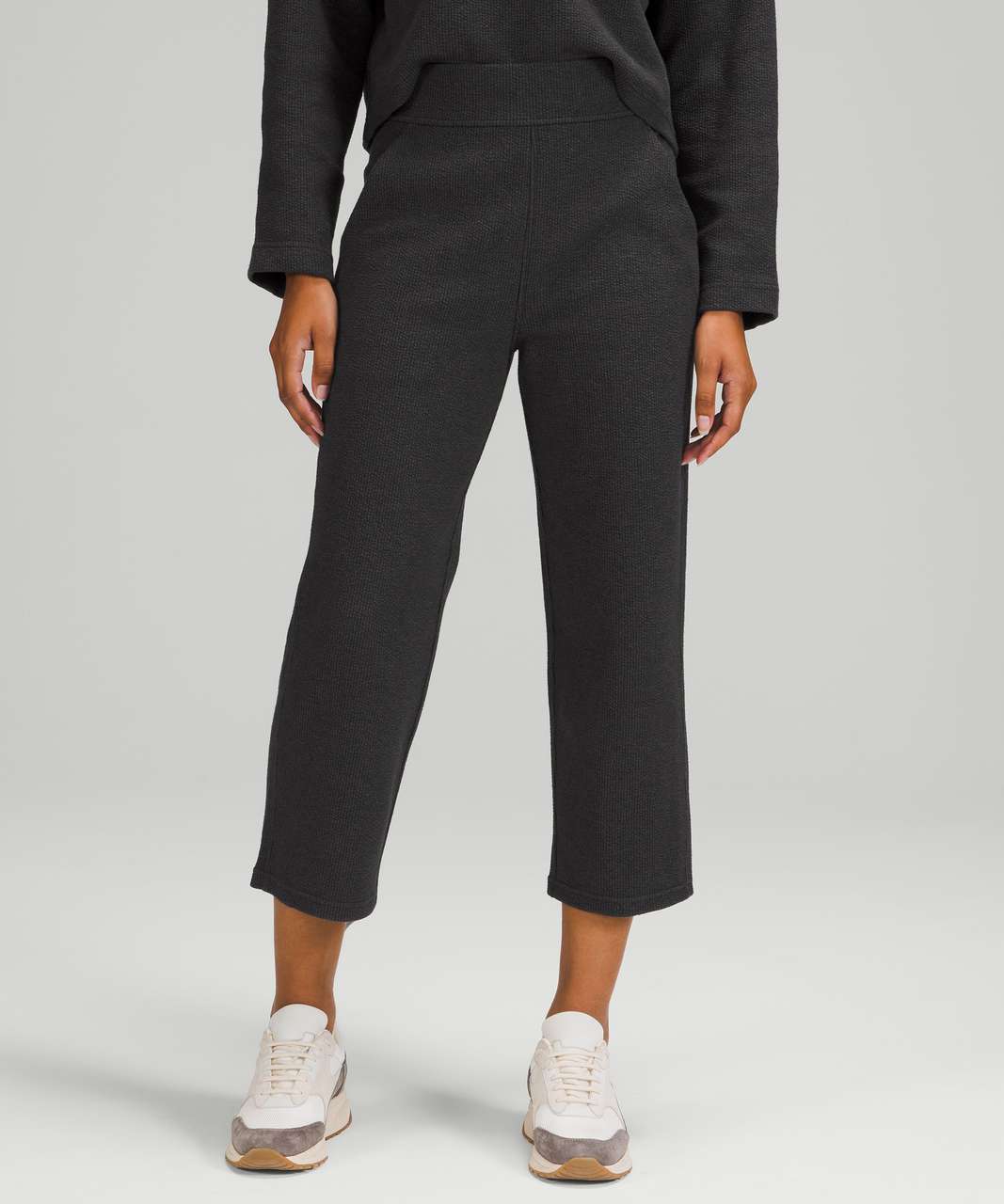 Straight-leg Mid-rise Pants! : r/lululemon