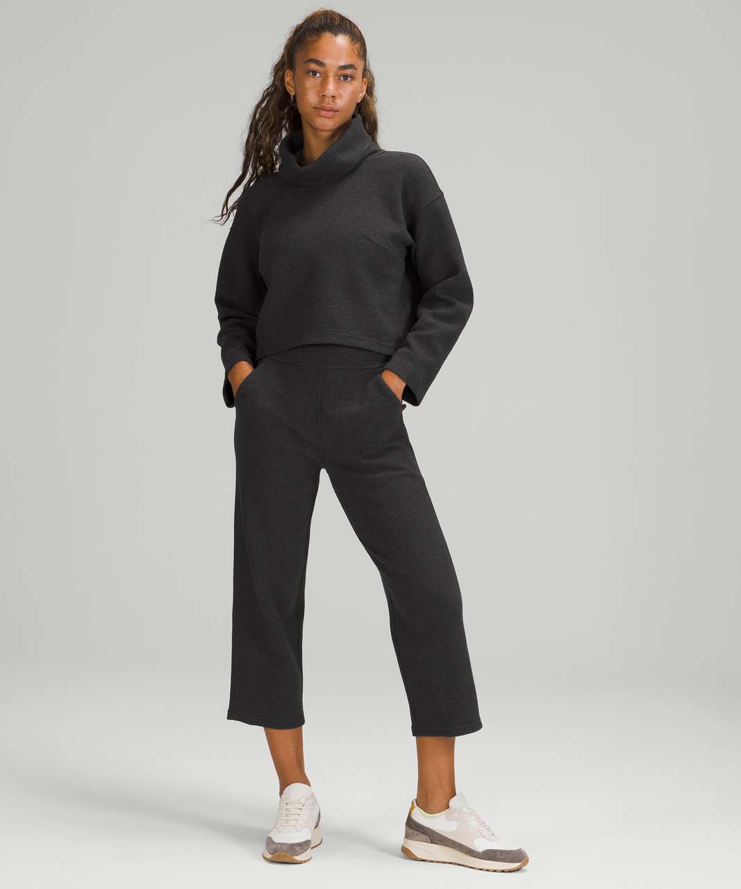 Lululemon Ribbed Straight Leg Super-High-Rise Crop 23 - Heathered